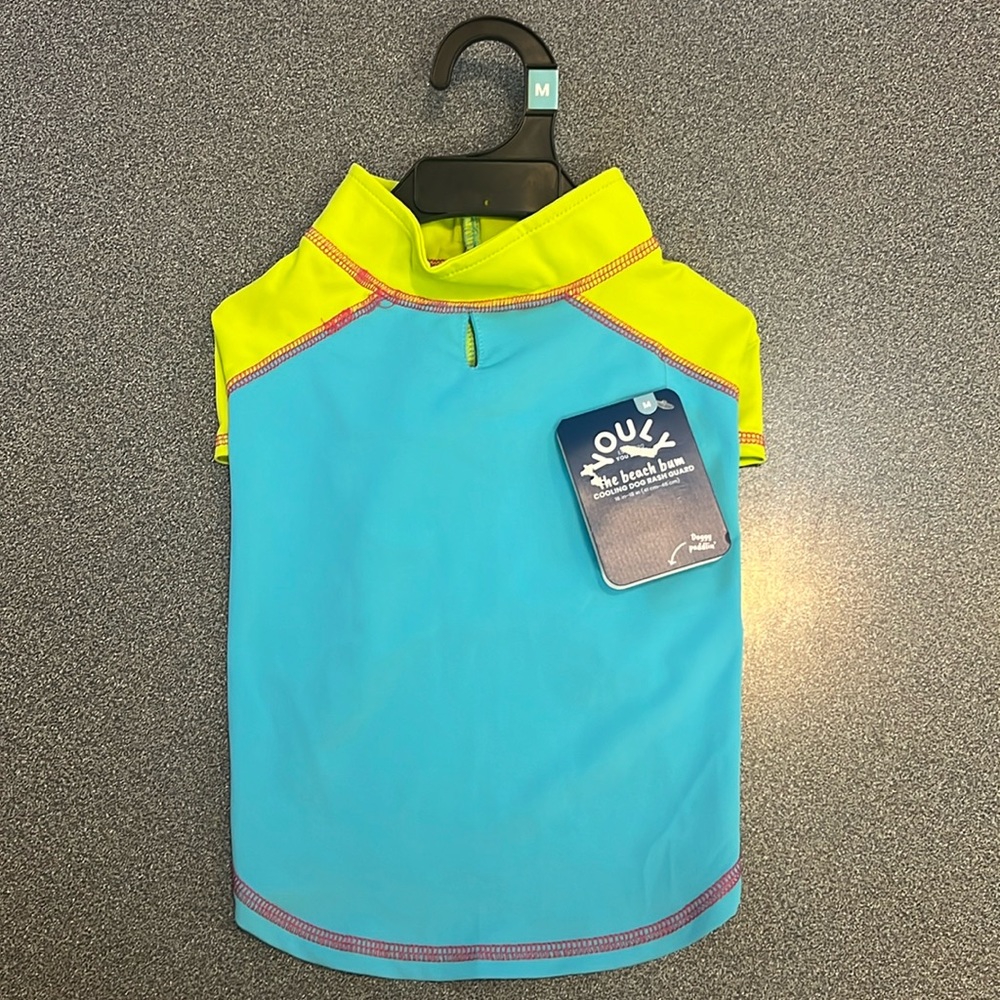 Youly Dog Beach Shirt NWT Medium
